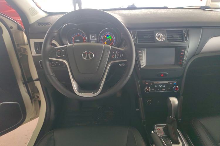 Used BAIC Senova X55 2016 1.5T CVT Elite Edition
