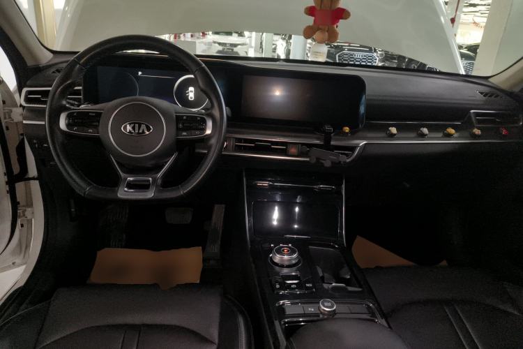 Used Kia K5 2020 270T CVVD Luxury Edition Center Console