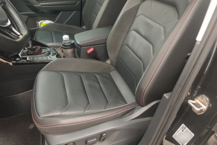 Used Volkswagen Tayron 2020 280TSI Two-Wheel Drive Luxury Connect Edition Left Front Seat