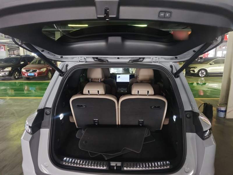 Used Li Auto L9 2025 Ultra Smart Refreshed Edition — 18
