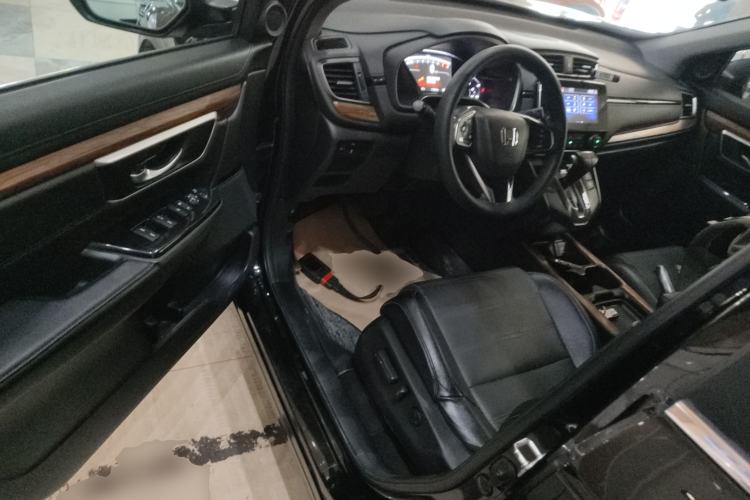 Used Honda CR-V 2017 240TURBO CVT Front-Wheel Drive Fashion Edition
