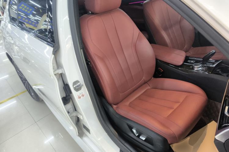 Used BMW 5 Series 2019 Facelifted 530Li Leading Edition M Sport Package