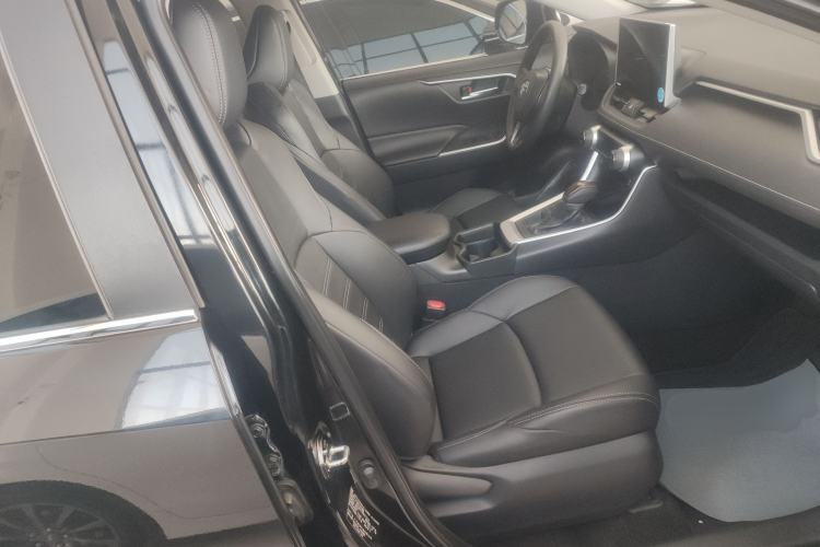 Used Toyota Wildlander 2020 2.0L CVT 4x4 Luxury Edition
