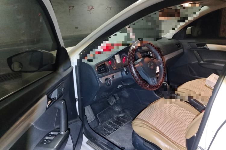 Used Volkswagen Gran Lavida 2013 1.4 TSI Automatic Comfort Model Driver Seat