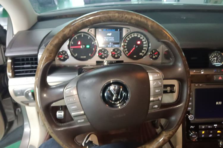 Used Volkswagen Phaeton 2012 3.6L Deluxe Custom Edition