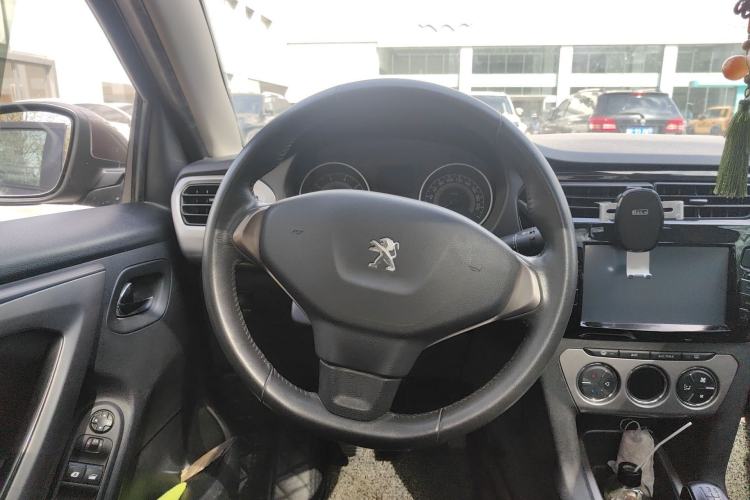 Used Peugeot 301 2014 1.6L Manual Luxury Edition
