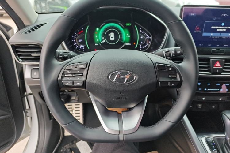 Used Hyundai Lafesta 2019 280TGDi Smart Speed Version China VI Standard Steering Wheel