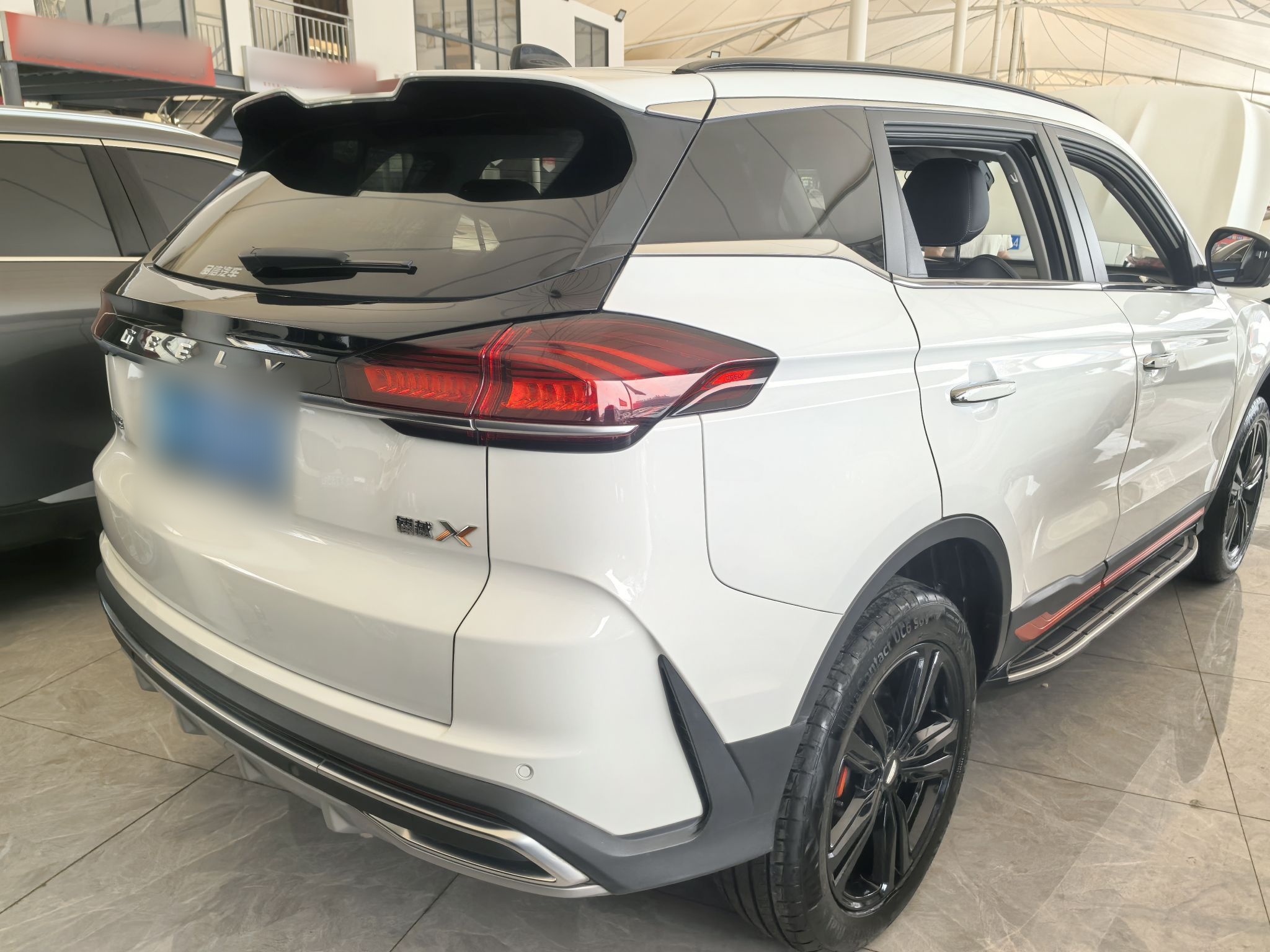 Geely Auto Emgrand X7 Sport 2022 Boyue X 1.8TD DCT ZhiShang Model — снимка 4