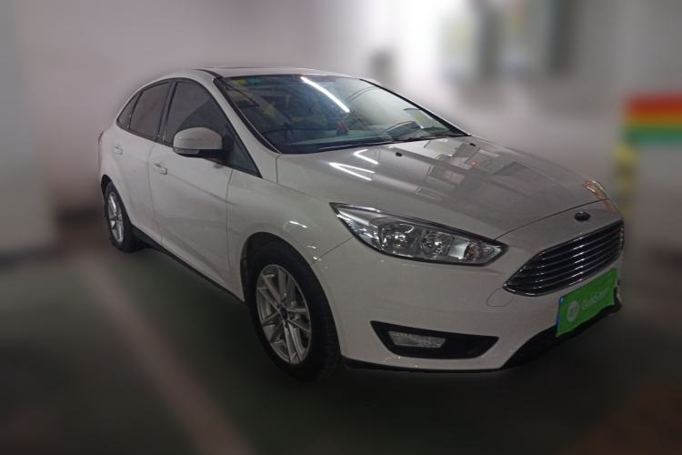 Used Ford Focus 2017 Sedan 1.6L Automatic Fashion Edition Smart Drive Version Front Right 45 Deg