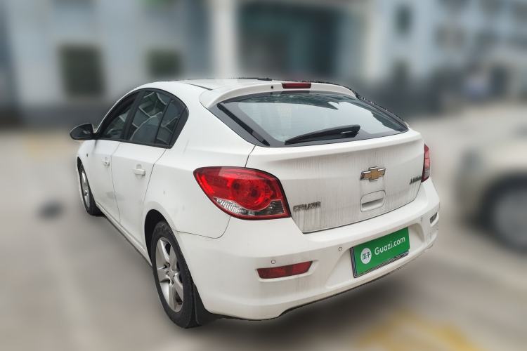 Used Chevrolet Cruze 2013 Hatchback 1.6L Manual Luxury Model
