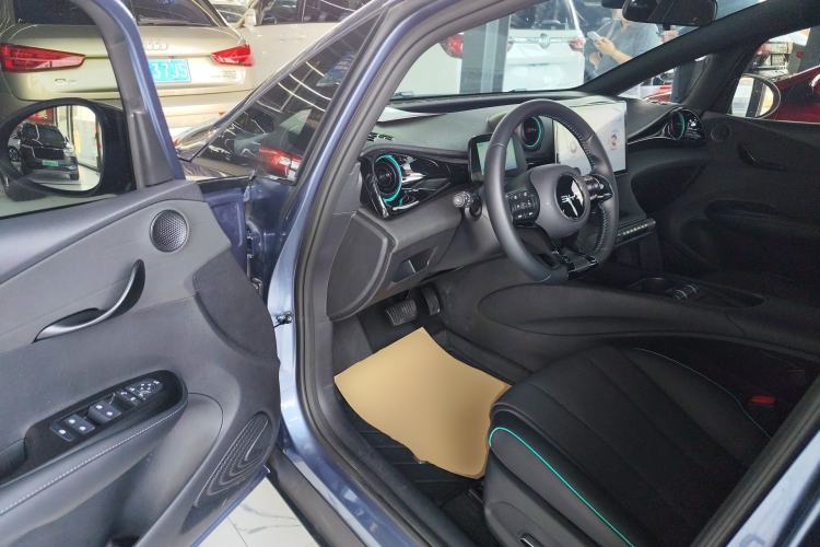 Used BYD Dolphin 2024 Honor Edition 420km Fashion Version
