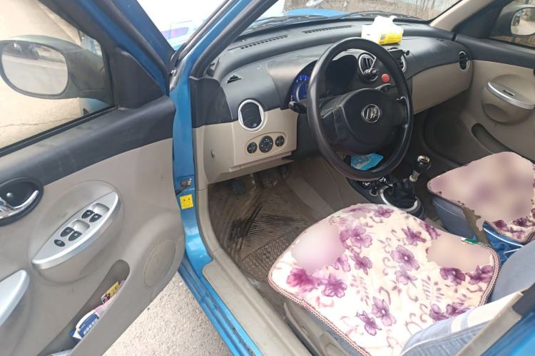 Used Lifan Auto 320 2011 Snow Edition 1.3L Comfort Model Driver Seat