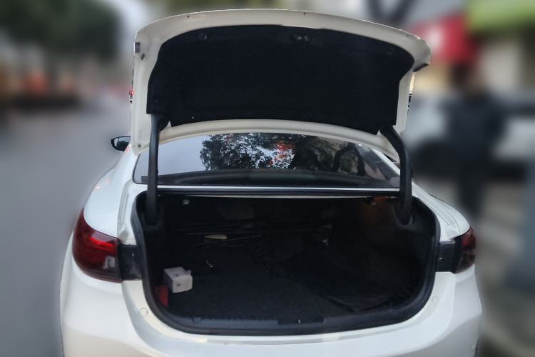 Used Mazda Atenza 2017 2.0L Blue Sky Luxury Edition