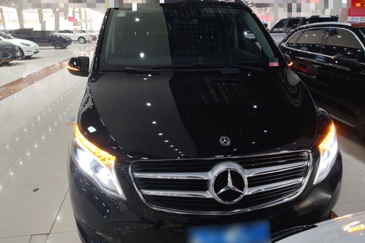 Used Mercedes-Benz V-Class 2017 V 260 Avantgarde Edition