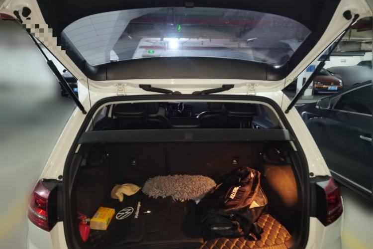 Used Volkswagen Golf 2017 230TSI Automatic Luxury Million-Vehicle Commemorative Edition
