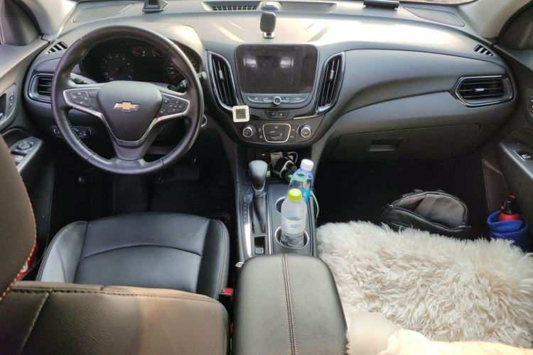 Used Chevrolet Equinox 2021 535T Chijie Edition Center Console