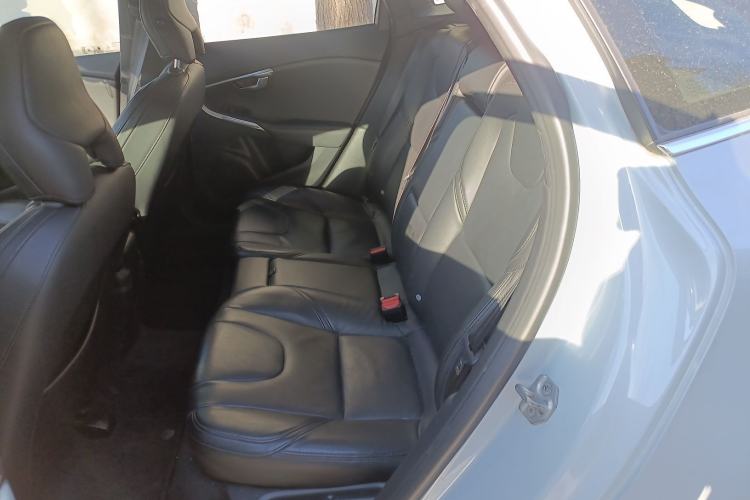 Used Volvo V40 2013 2.0T Zhiya Edition