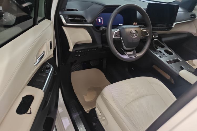 Used Toyota Granvia 2024 2.5L Hybrid Prestige ULTRA Edition Driver Seat