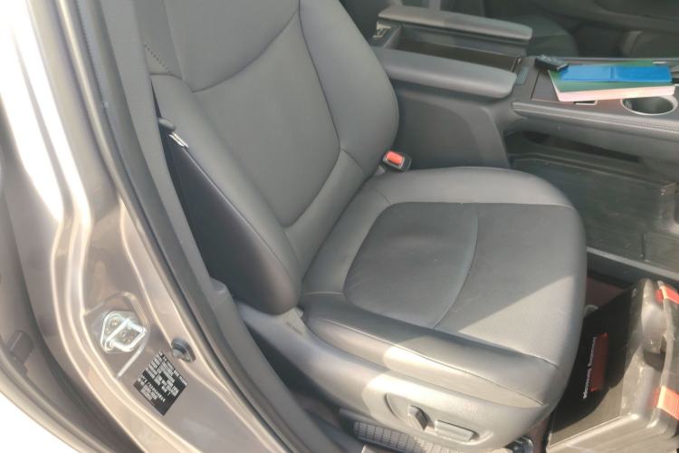 Used Toyota Sienna 2024 2.5L Hybrid Four-Wheel Drive Luxury Edition