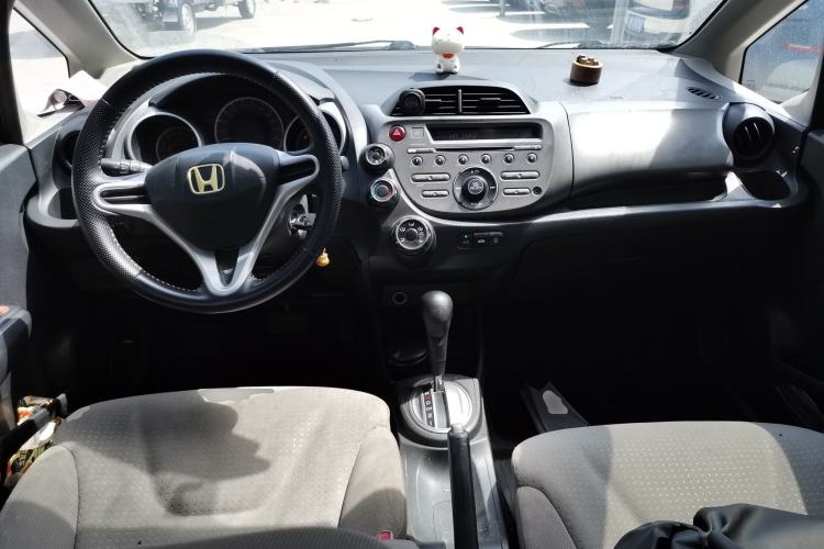 Used Honda Fit 2008 1.5L automatic luxury edition
