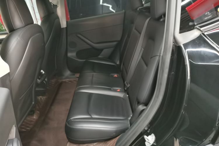 Used Tesla Model Y 2021 Standard Range Rear-Wheel Drive Version Left Rear Seat