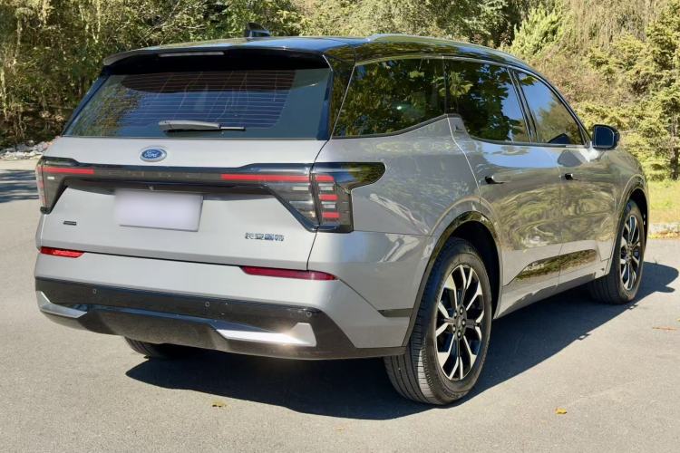 Used Ford Edge 2025 Ford Explorer L 2.0T EcoBoost E-Hybrid Four-Wheel-Drive 7-Seater Supreme Model
