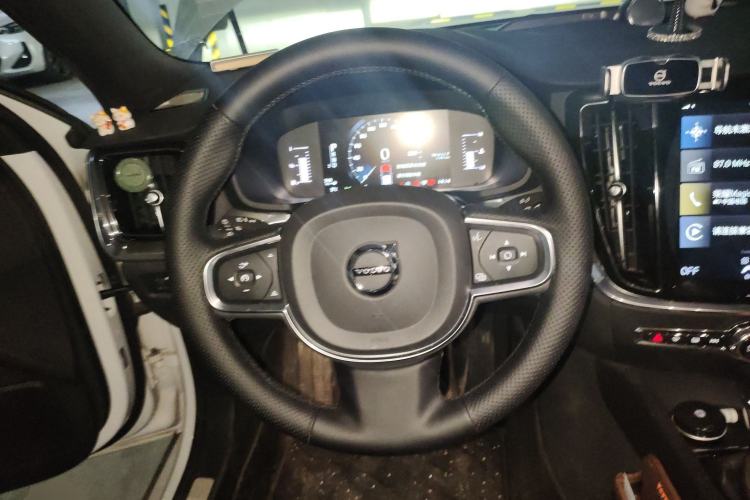 Used Volvo S60 2020 T4 Zhiyi Luxury Edition
