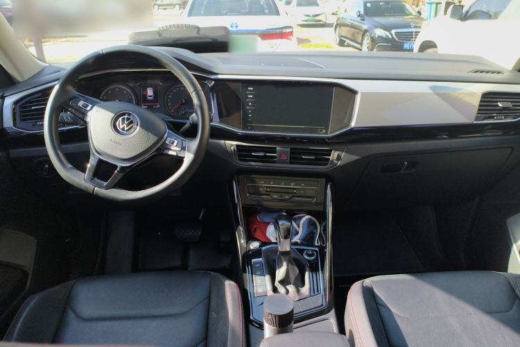 Used Volkswagen Tayron 2020 330TSI Two-Wheel Drive Luxury Smart Connectivity Version Center Console