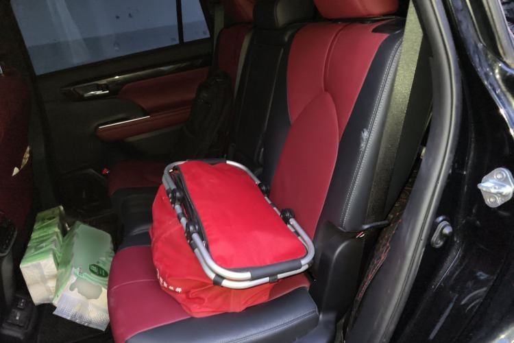 Used Toyota Crown Kluger 2023 2.5L HEV Four-Wheel Drive Flagship Edition Left Rear Seat