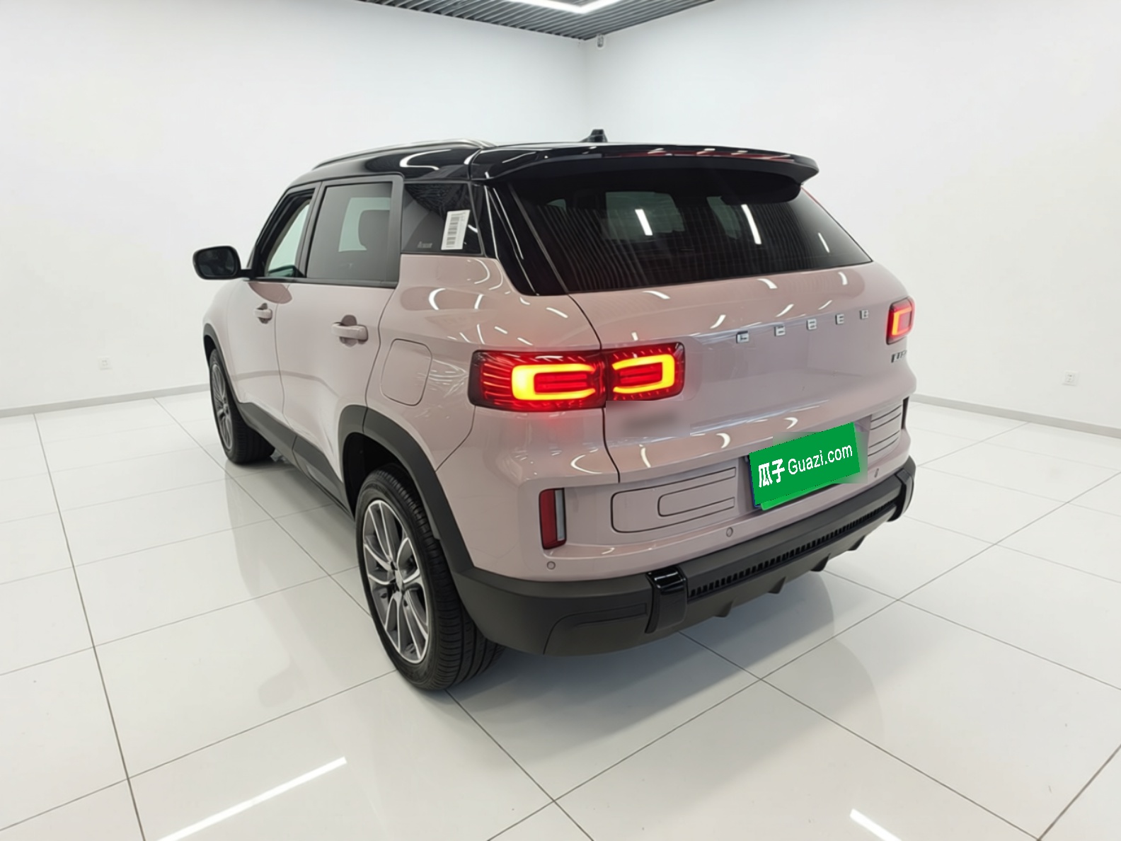 Geely Auto icon 2026 Model Chocolate 1.5TD Pure & Refined Edition — снимка 4