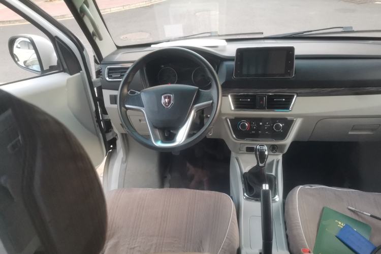 Used Jinbei New Hiace S 
