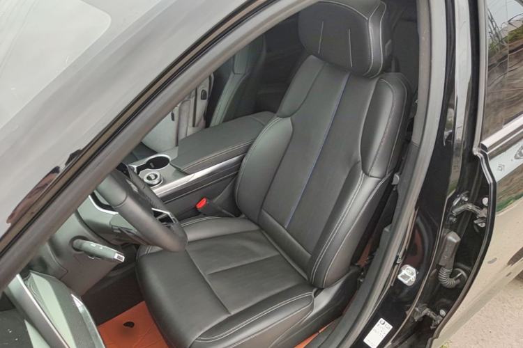 Used Cadillac XT5 2025 2.0T Luxury Version Left Front Seat