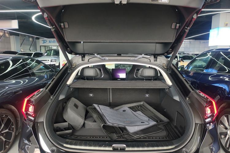 Used Zeekr 001 2022 Long-Range Dual-Motor WE Edition Trunk