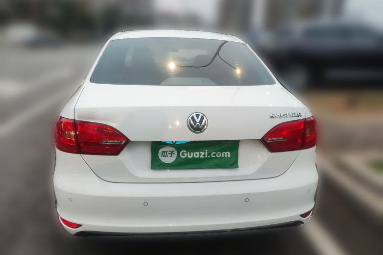 Used Volkswagen Sagitar 2012 1.6L Manual Comfort Model
