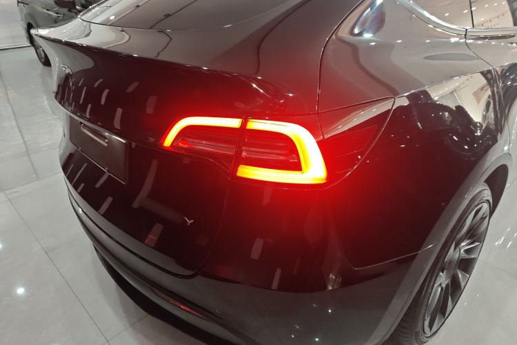 Used Tesla Model Y 2021 Standard Range Rear-Wheel Drive Version