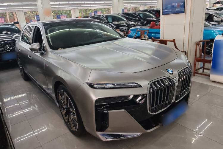 Used BMW 7 Series 2023 740Li Leading Model M Sport Package Front Right 45 Deg