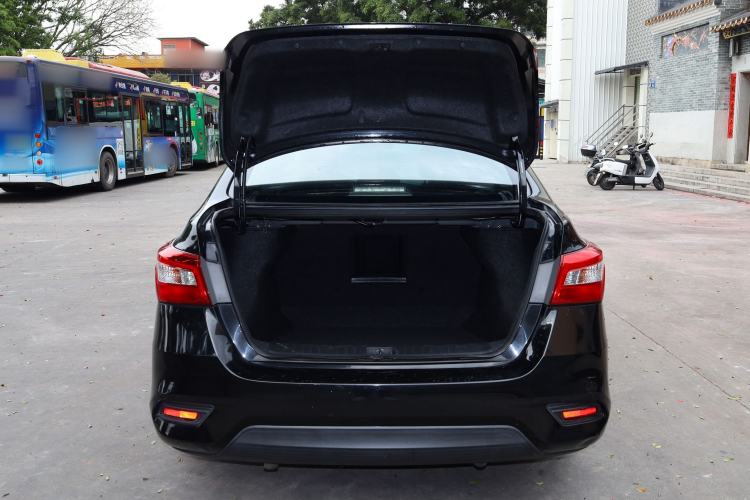 Used Nissan Sylphy 2019 1.6XV CVT Smart Connect Luxury Edition China VI Standard