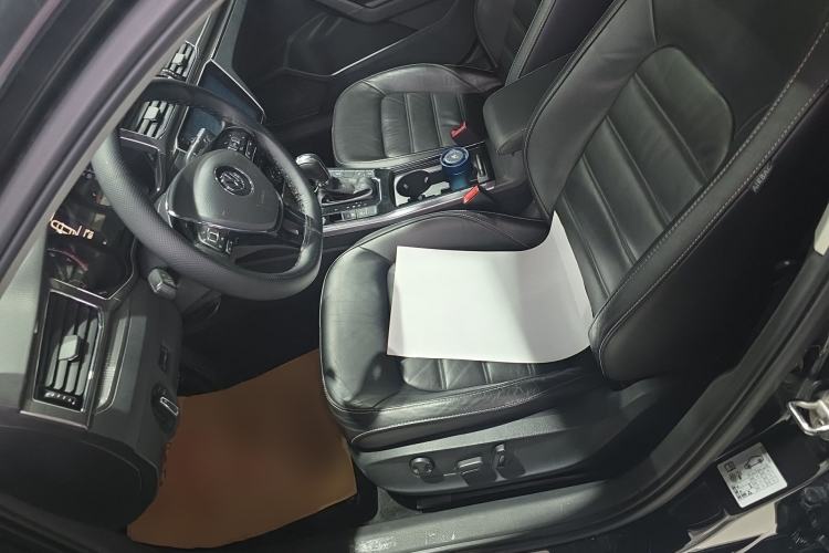 Used Volkswagen Passat 2017 330TSI DSG Luxury Edition
