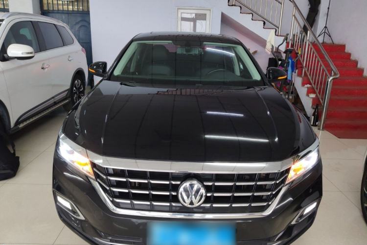 Used Volkswagen Passat 2020 330TSI Elite Edition China VI Front