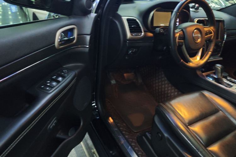 Used Jeep Grand Cherokee 2017 3.6L Elite Navigation Edition