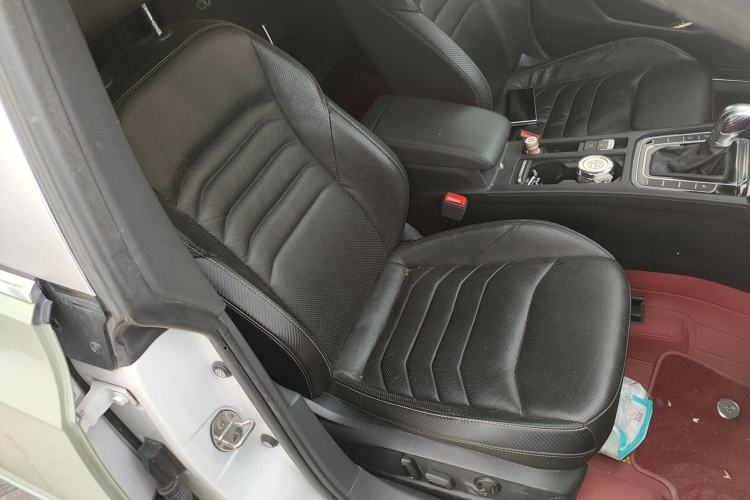 Used Volkswagen FAW-Volkswagen CC 2020 330TSI Glamour Edition China VI Standard Right Front Seat