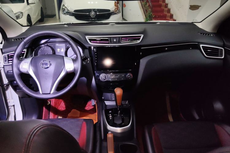 Used Nissan Qashqai 2017 2.0L CVT Luxury Edition China V Standard Center Console