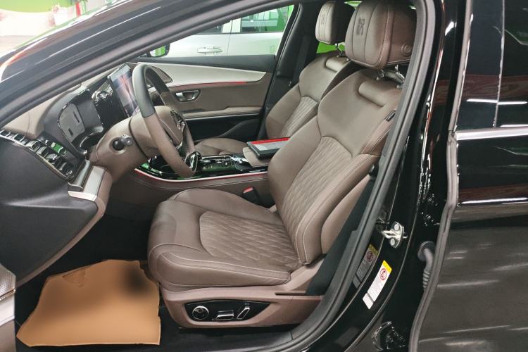 Used BYD Han 2025 DM-i 125KM Prestige Model
