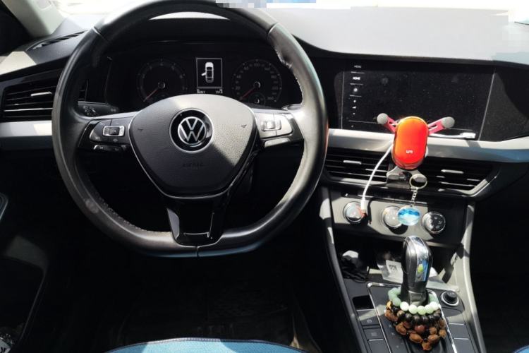 Used Volkswagen Bora 2021 1.5L Automatic Fashionable Smart Connectivity Version Steering Wheel