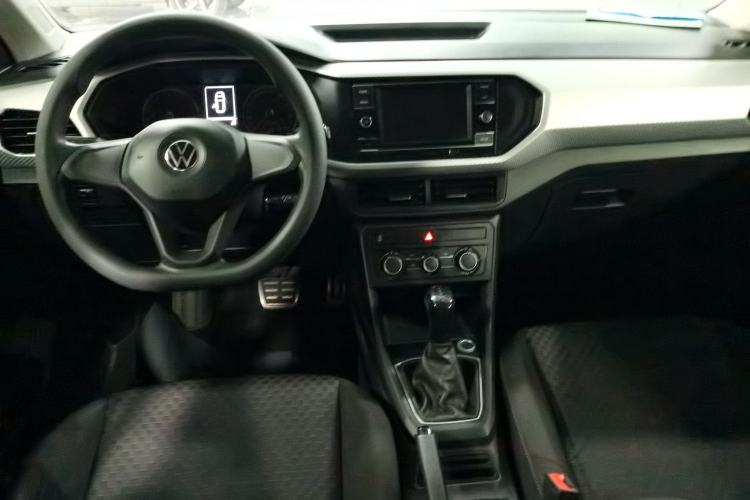 Used Volkswagen Tacqua 2020 1.5L Automatic Shang
