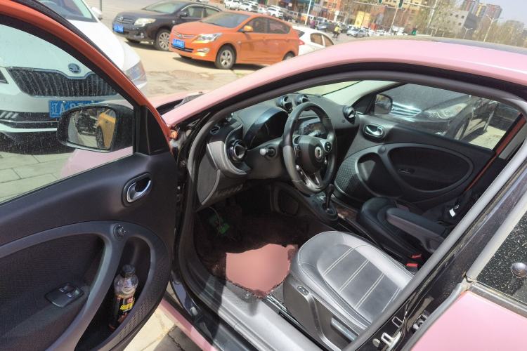 Used smart forfour 2016 0.9T 66 kW Pioneer Edition