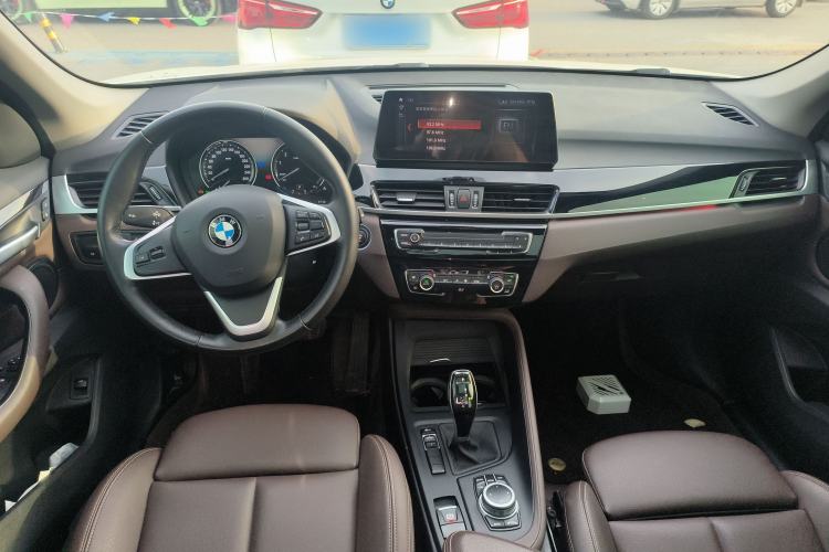 Used BMW X1 2020 sDrive25Li Leading Model Center Console