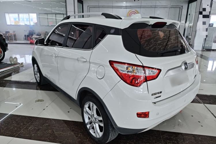 Used CHANGAN CS35 2016 1.6L Automatic Luxury Model China V Standard Exterior 2