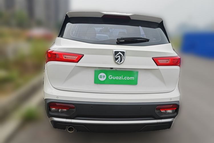 Used Baojun 530 2021 Global Car Anniversary Edition 1.5T CVT Prestige Connected Model 6 Seats Rear