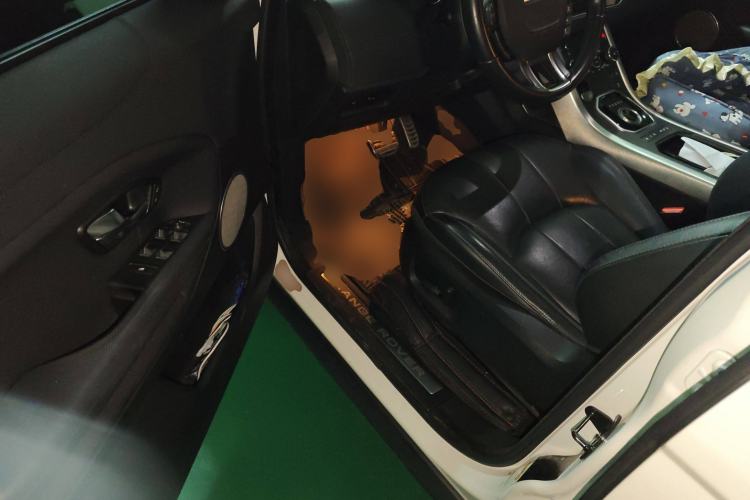 Used Land Rover Range Evoque 2016 2.0T PURE Style Edition Driver Seat